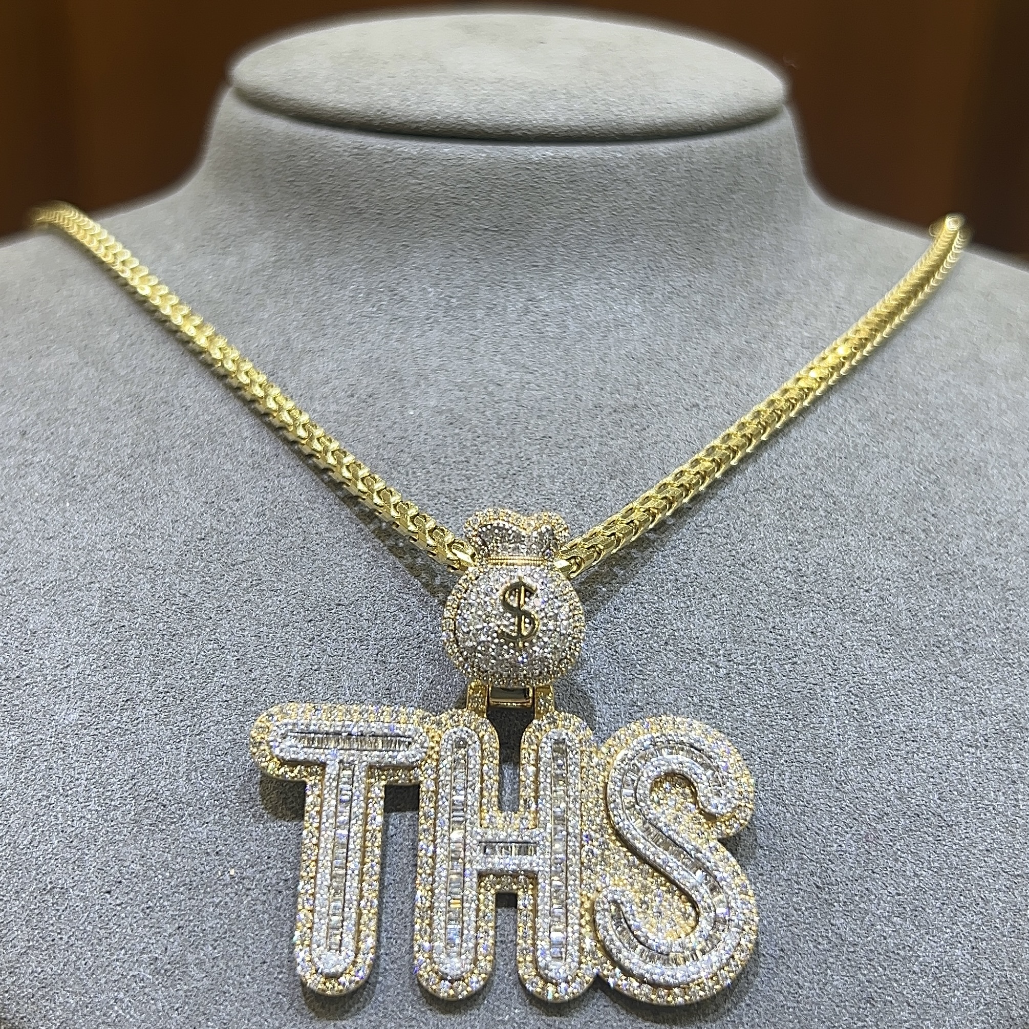 Jewelry Company in Boston