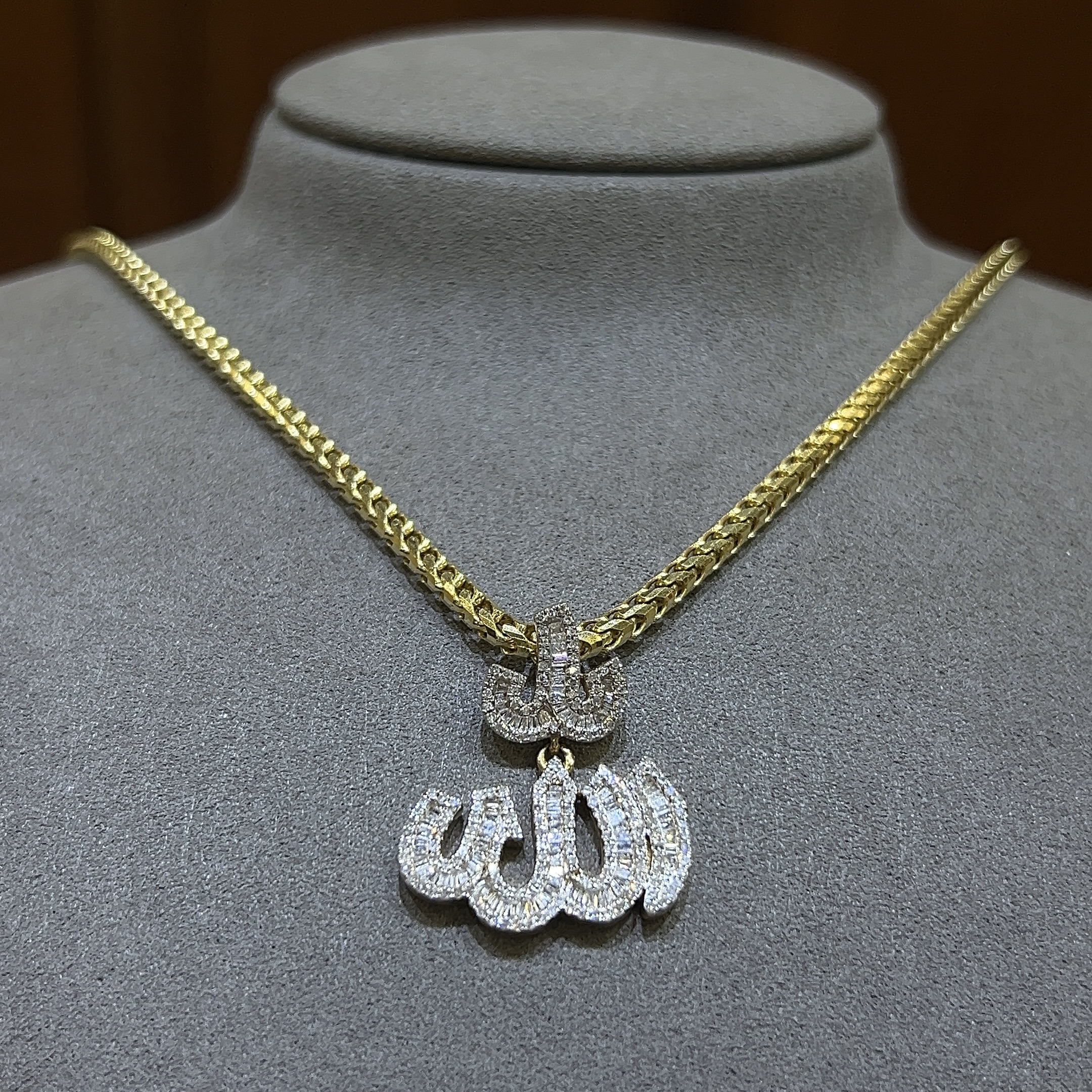 Jewelry Company in Boston