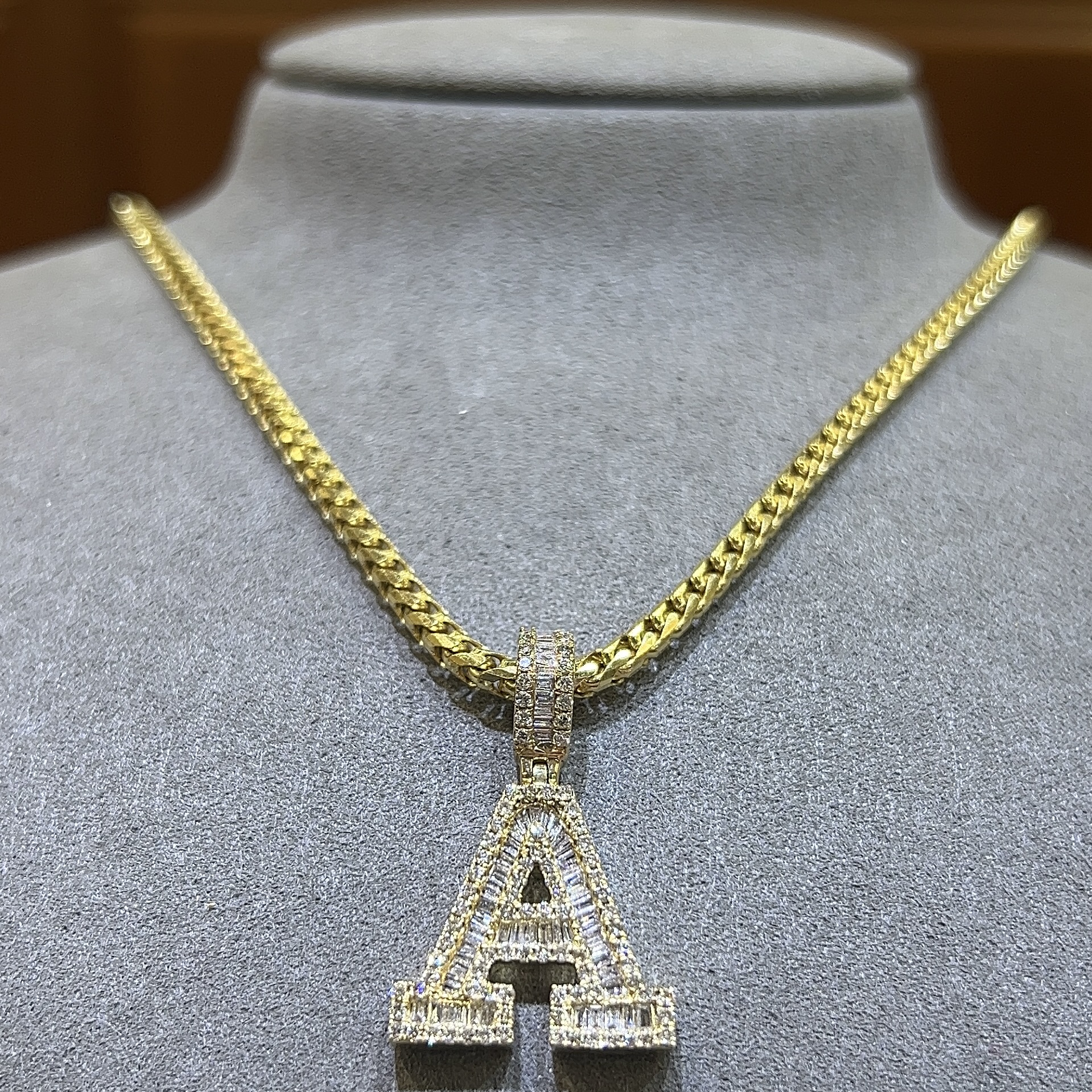 Jewelry Company in Boston