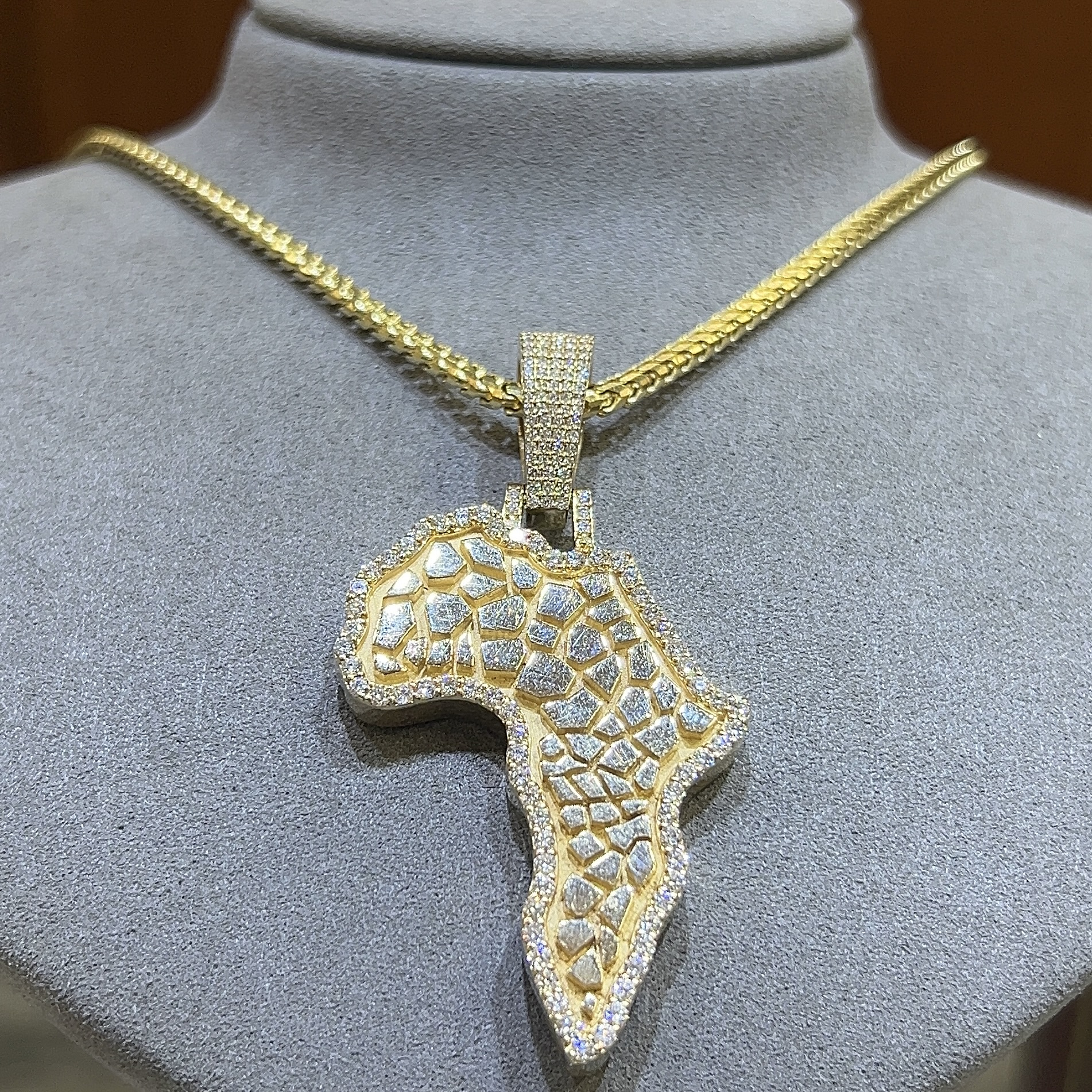 Jewelry Company in Boston